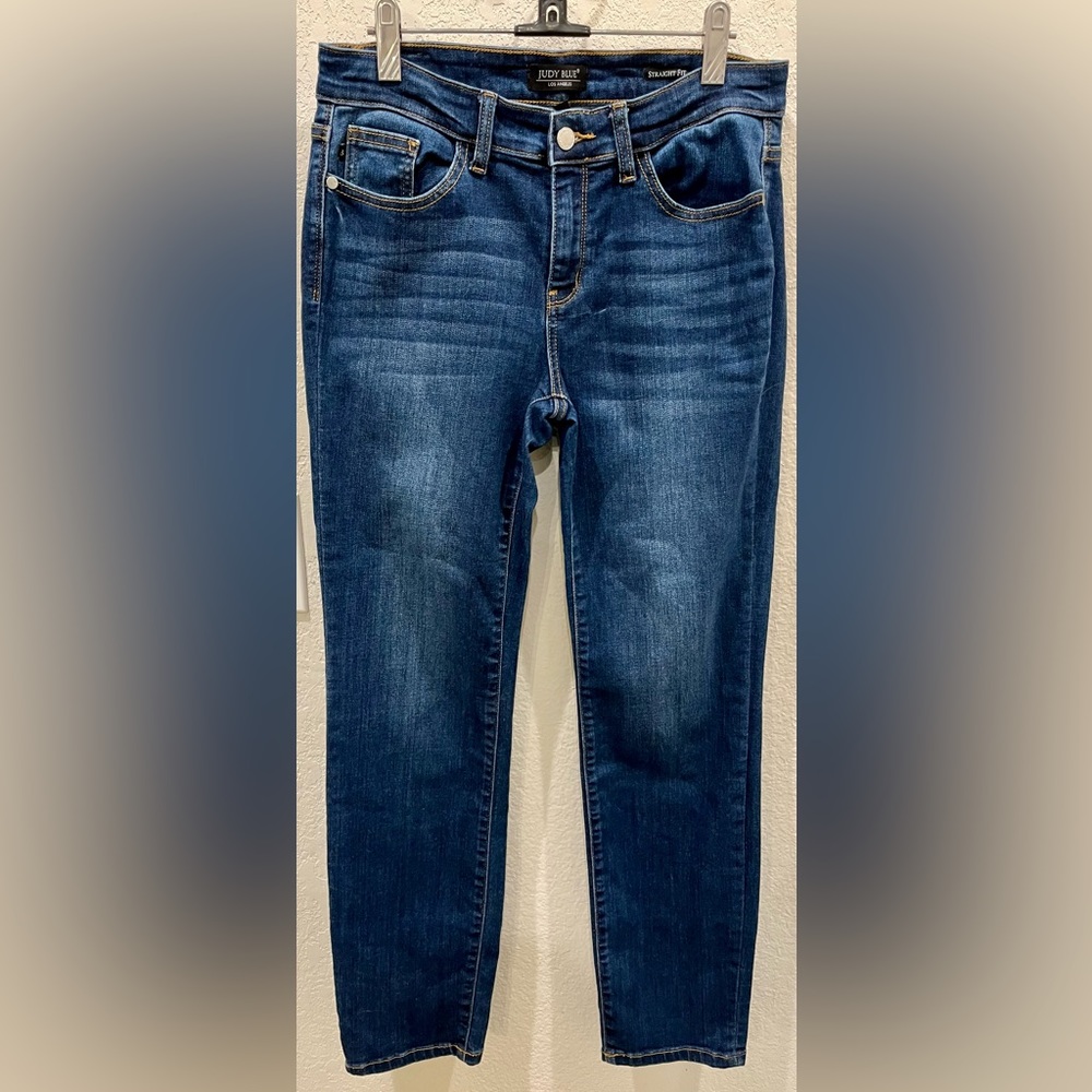 Women’s Judy blue Los Angeles, jeans high-rise straight medium wash, 29